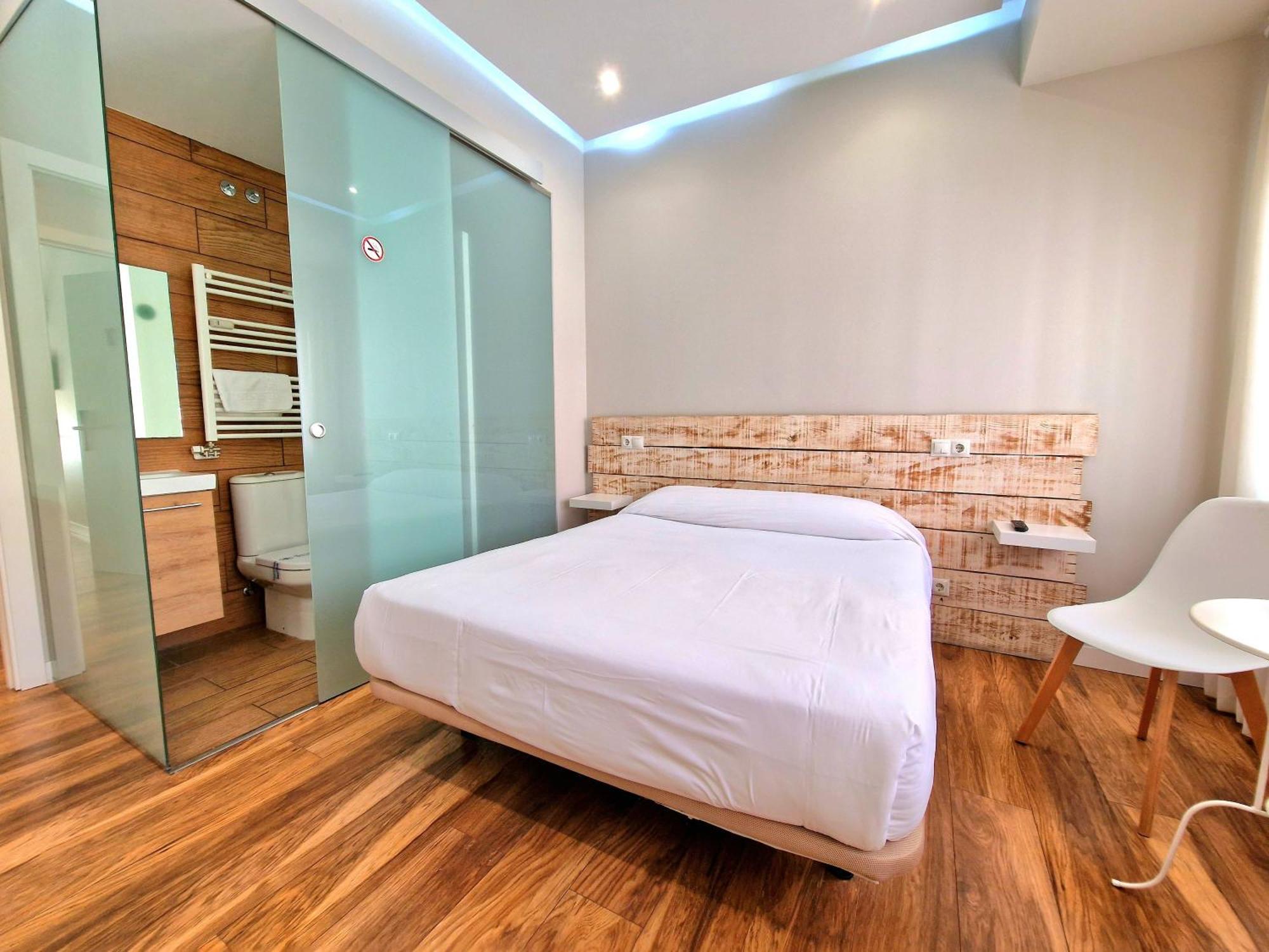 Urban Burgos Hotel ภายนอก รูปภาพ