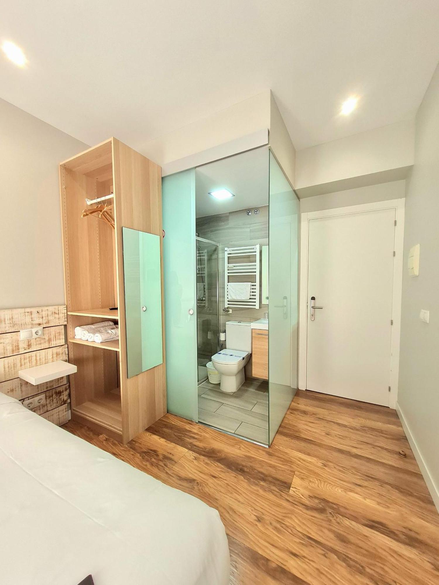 Urban Burgos Hotel ภายนอก รูปภาพ