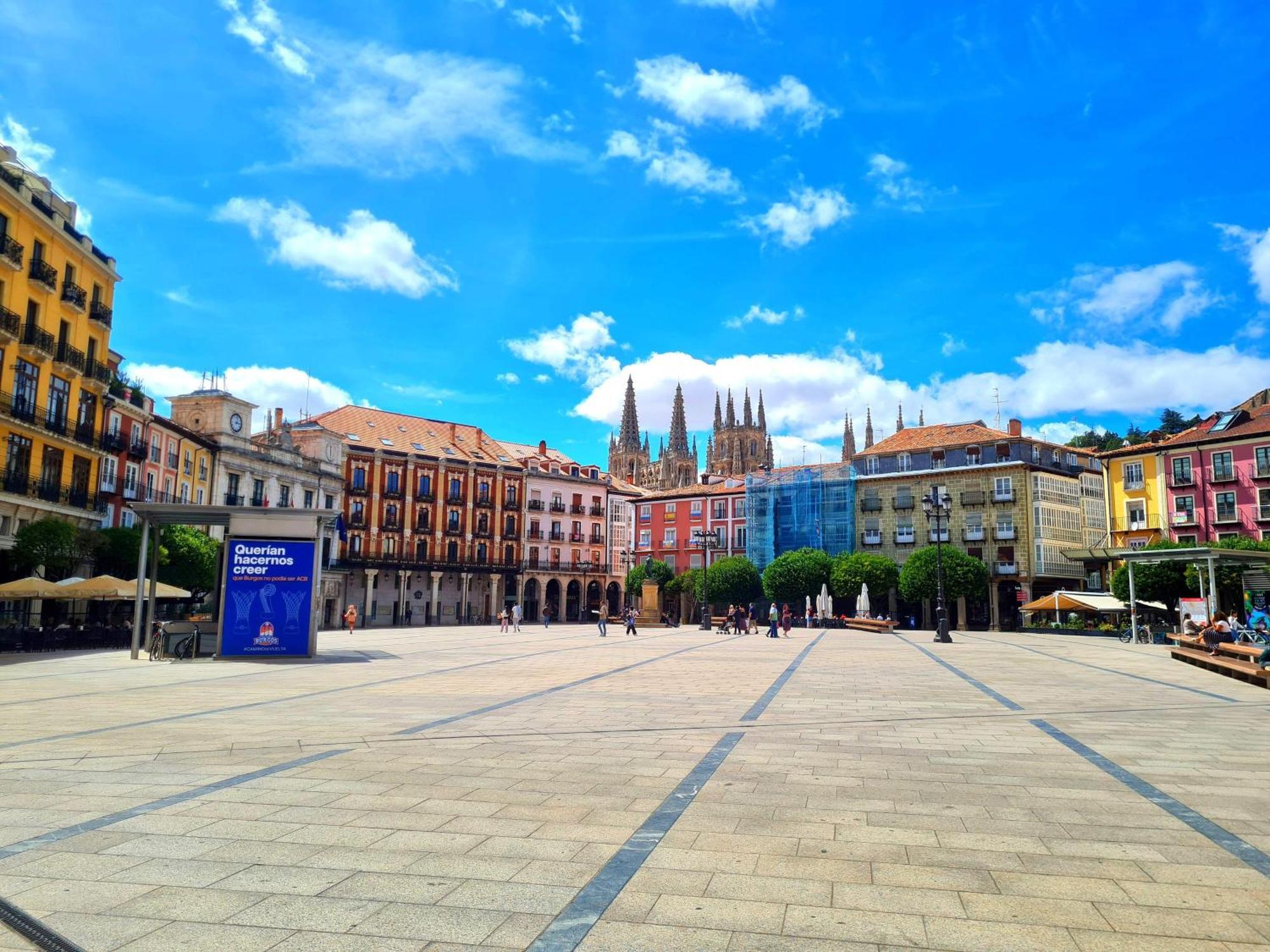 Urban Burgos Hotel ภายนอก รูปภาพ
