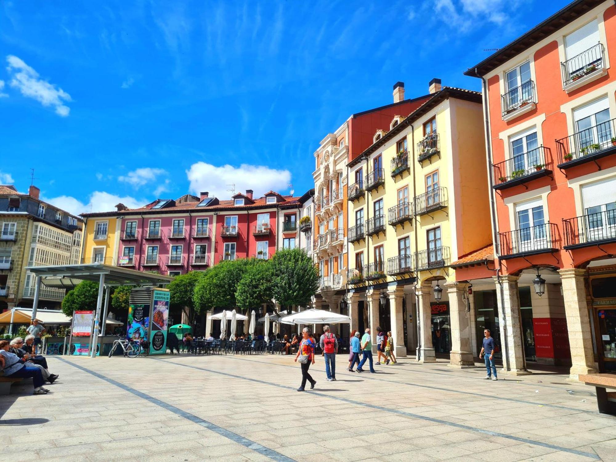 Urban Burgos Hotel ภายนอก รูปภาพ