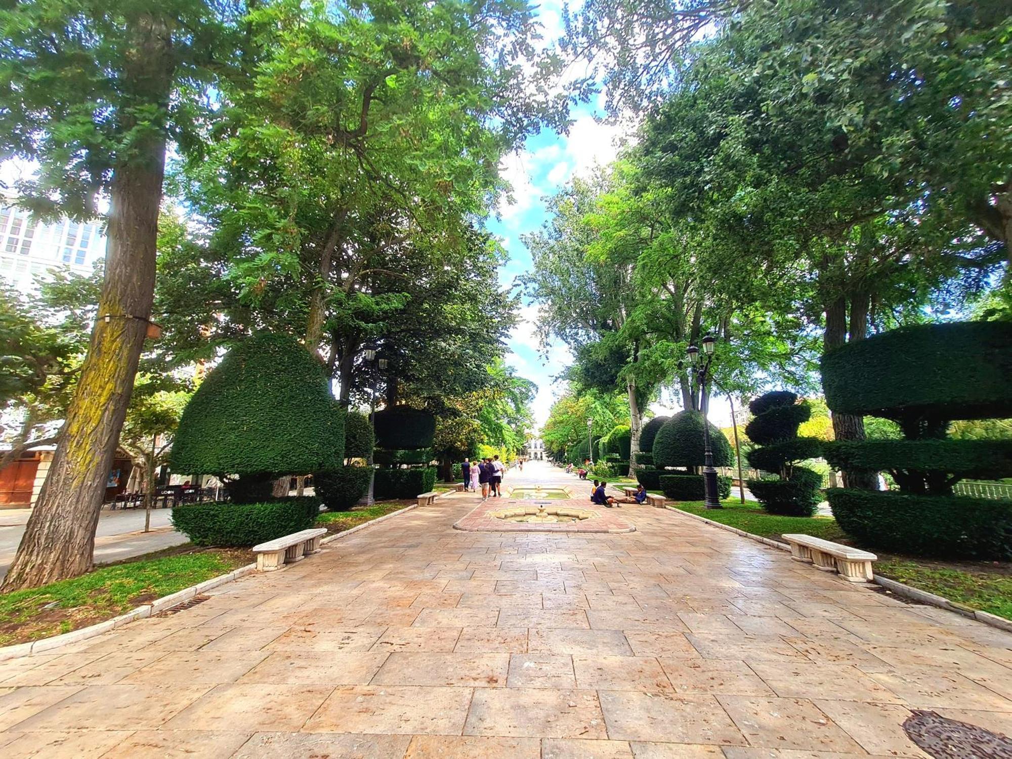 Urban Burgos Hotel ภายนอก รูปภาพ