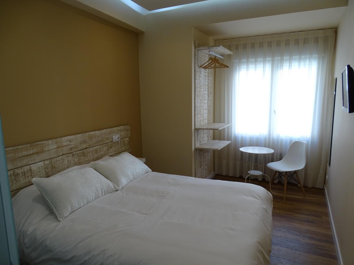 Urban Burgos Hotel ห้อง รูปภาพ